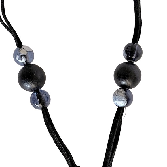 Silver-tone Leather and Beads Pendant Necklace and Earrings Set - Picture 9 of 15